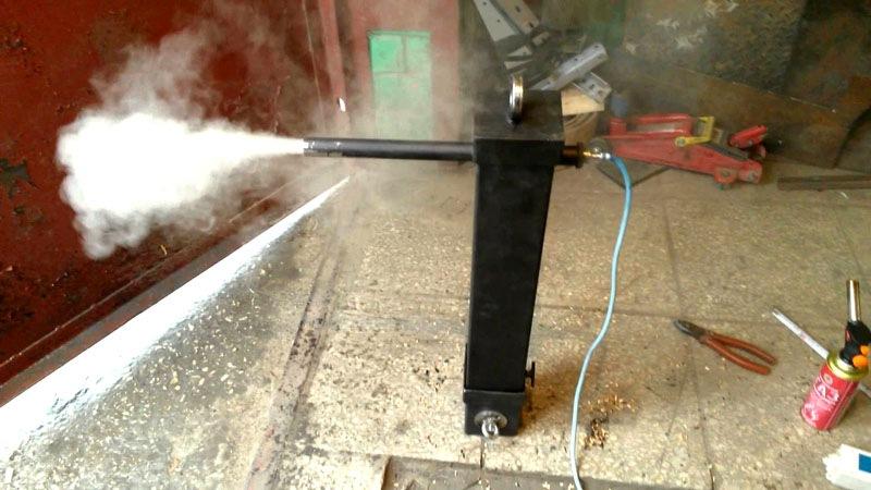 Как сделать дымогенератор для холодного копчения своими руками: видео, чертежи и советы мастеров