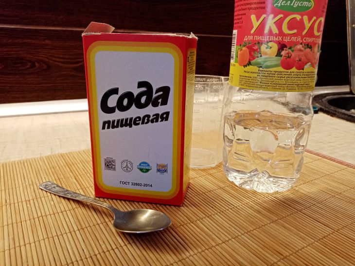 Как победить муравьев с помощью соды: опытные дачники предлагают проверенный метод